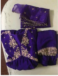 WOMEN EMBROIDEREY VICHITRA SILK KURTA SET