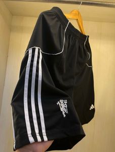 Manchester united 2025-26 jersey shorts