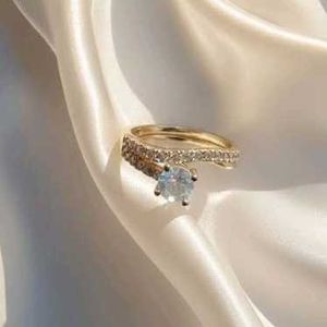 Sparkling Gold-Tone Fashion Ring