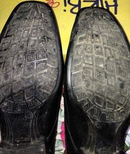BLACK FORMAL SHOES