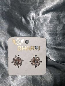 Dharai Flower Earrings