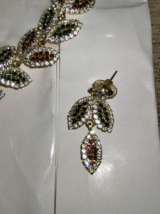 Floral Necklace &amp; Earring Set