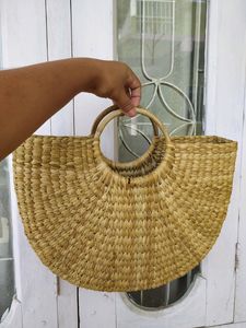 straw bag
