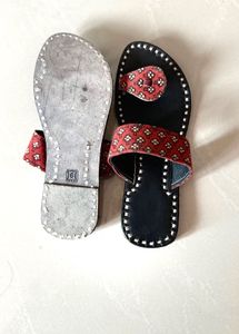 Black Jaipuri Kolhapuri Chappals with Red Block Pr