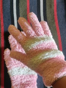 Furr Hand Gloves 🧤 For Winters ❄️...