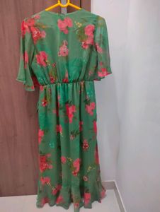 Floral Dress 🌸🌷
