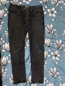 WROGN Men Black Slim Fit Mid-Rise Clean LookStretc