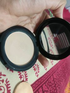 Nykka Compact Powder Shade Ivory 01
