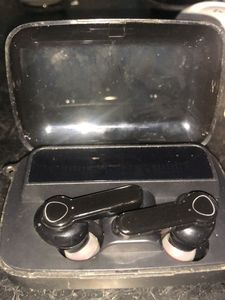 Wireless Earbuds