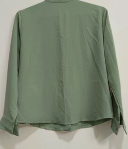 Shirt  💚🍏
