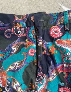 FLORAL RARE RABBIT Shorts