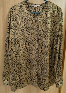 ✨ Vintage Gold &amp; Black Damask Blouse ✨