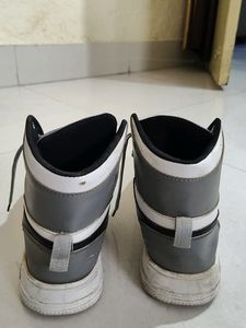 Air jordan 1 High Lookalike Heavily Used
