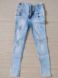Stylish Ripped Jeans