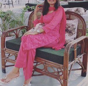 Get A Beautiful Hot Peach Colour In Kurti Plazo