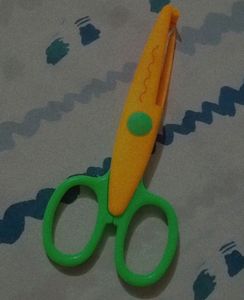 Zigzag Scissors For School Supplies Or Stationery