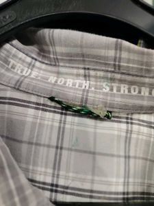 Men&#39;s Plaid Casual Shirt