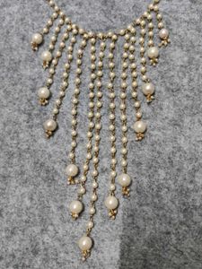 Beads Neckpiece