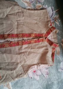 A Half Sleeve Jacket With Kashmiri Embroidery✨