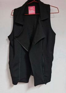 Black Sleeveless Vest