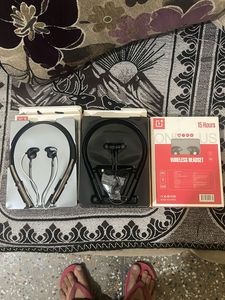 1 Realme 2 Oneplus Neckband Combo With Bill