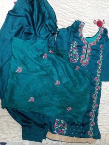 Beautiful Silky Satin Shiny Suite And Salvar💓