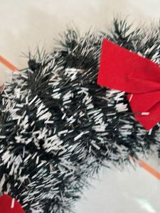 Festive Christmas Wreath with Red Bows – Plastic T