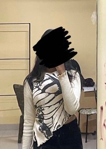 Trendy Graphic Print Long Sleeve Top