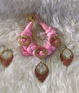 Resham Dhaga Set