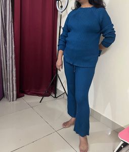 Stylish Blue Knit Cord Set