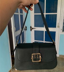Black Solid Shoulder Bag
