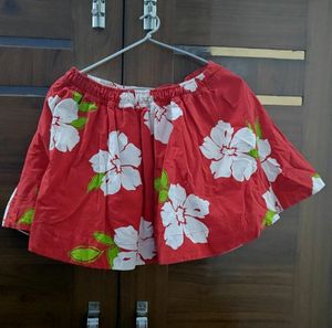 💥Hot Red Flower Print Mini Skirt 💥😍