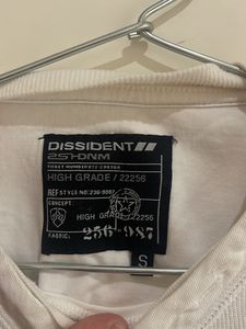 White Casual T-shirt. No Torn And Tear.