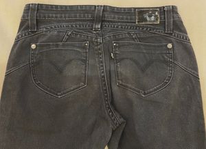 Levi’s Low-rise Black Jeans