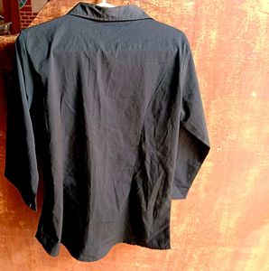 black shirt for womens