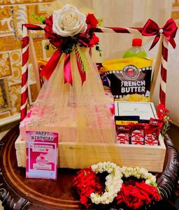 Coustmised Hamper For Any Occasion
