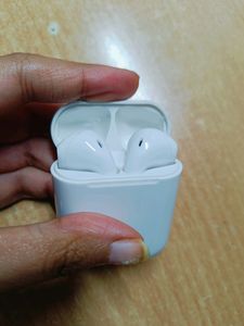These Bluetooth Headphones Are New In Condition