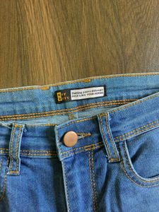 Light Wash High-Waisted Jeans