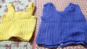 Cute Knitted Baby Top With Booties
