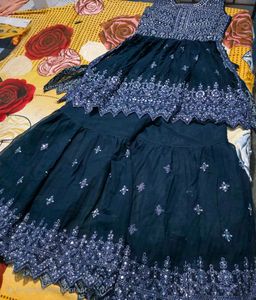 Ethnic Women&#39;s Navy Blue Kurta Palazzo Set