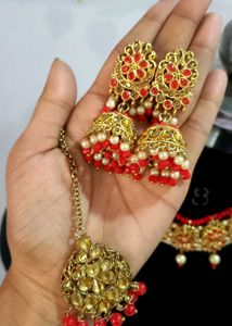 Red &amp; Gold Choker Set