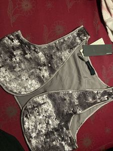 Vero Moda Sequin Waistcoat/ shrug Size ‘L’