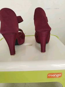 Burgundy 👠👠👠👠👠 Heels