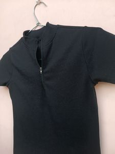 Black ribbed top