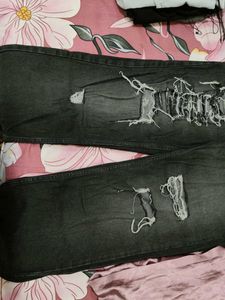 Ripped Black Wide-Leg Jeans