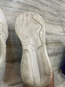 Red Tape White Sneakers (RSL0465) – UK 10