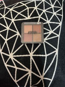 Nykaa Eyeshadow Palette