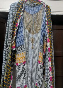 Floral Print Salwar Kameez Suit