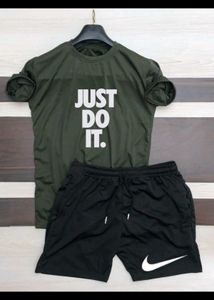Nike T-Shirt &amp; Shorts Set