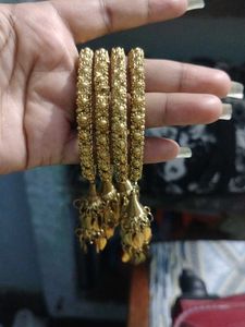 4 Set Of Bangles